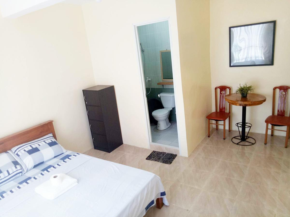 R & D Island Lodge Santa Fe  Room photo